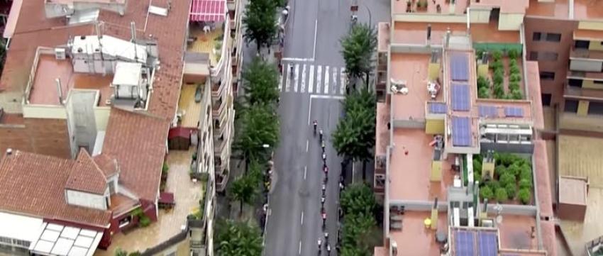 Cámara que filmaba La Vuelta Ciclista a España captó plantación de marihuana en azotea en Barcelona