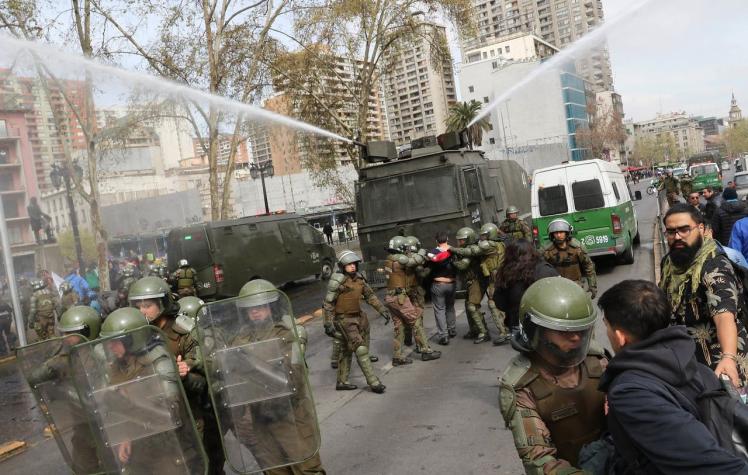 92 detenidos tras incidentes registrados en manifestaciones en el Centro de Santiago