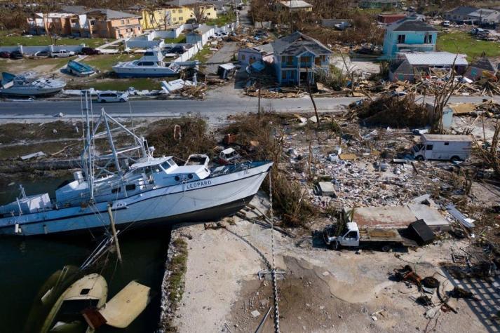Carolina del Norte espera una "larga noche" ante la cercanía de huracán Dorian