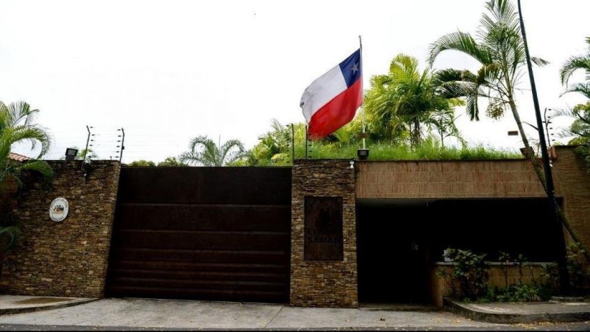 Canciller trató con Guaidó situación de uno de sus colaboradores que está refugiado en embajada
