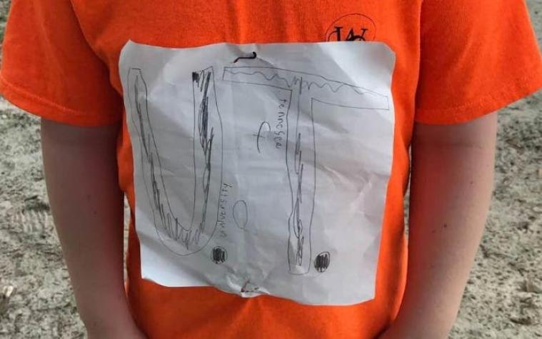 Niño recibe burlas al dibujar su versión de la camiseta de su equipo y recibe una gran sorpresa