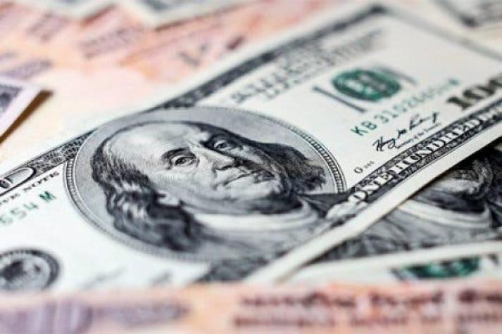 DF | Dólar parte la semana a la baja y se encamina a los $ 710