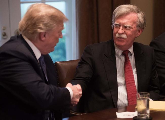 Trump despide a John Bolton, su asesor de seguridad nacional
