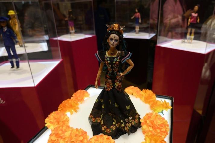 [FOTOS] Presentan en México Barbie edición especial de Día de Muertos