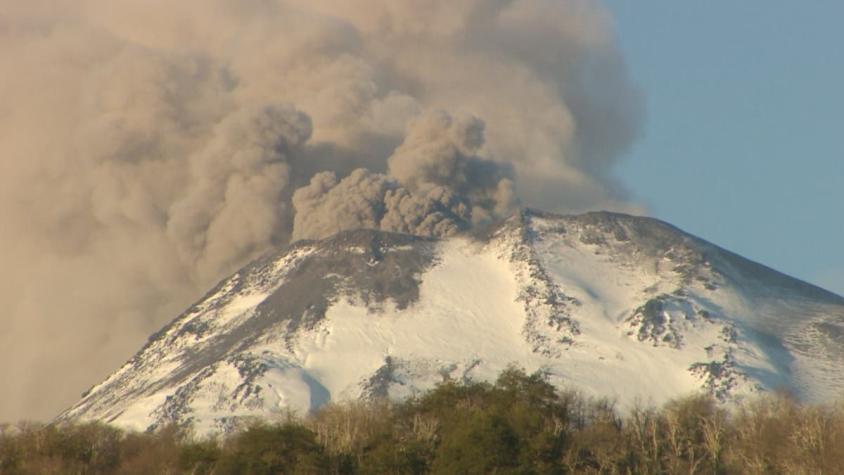 [VIDEO] Así vigilan los volcanes activos en Chile