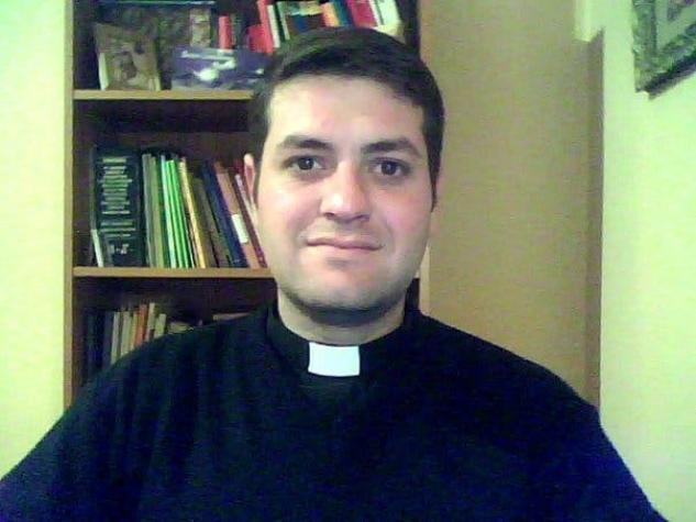 Cura argentino se confesó en misa: Deja la Iglesia porque está enamorado