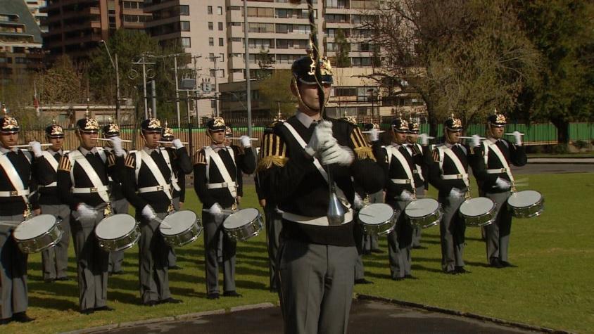 [VIDEO] La historia detrás del tambor mayor del Ejército que estará en la Parada Militar 2019