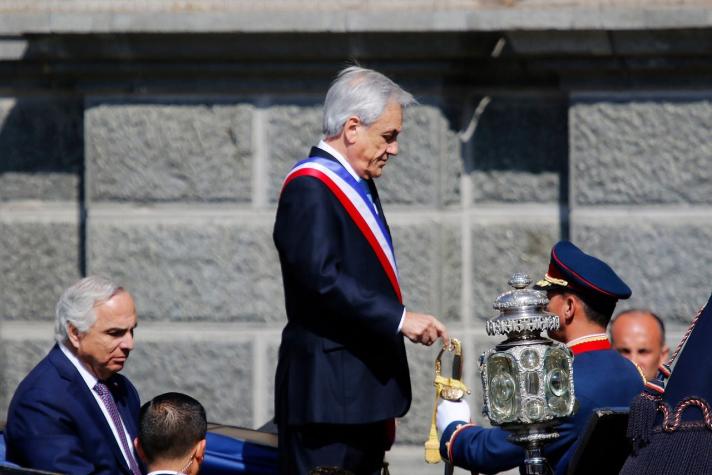 [VIDEO] El chascarro que protagonizó el Presidente Piñera en su traslado a la Catedral Metropolitana