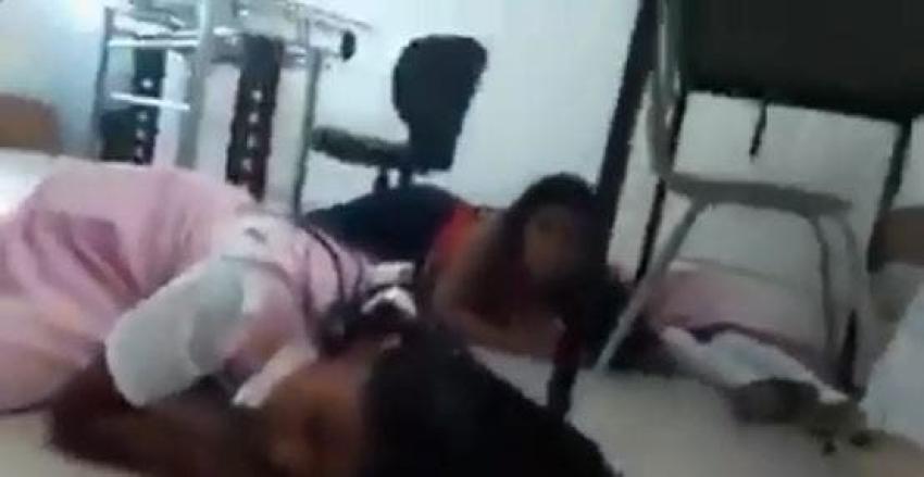 [VIDEO] Pánico en escuela mexicana donde entraron tres delincuentes escapando de la policía