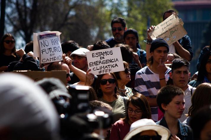 [FOTOS] Cambio climático: Cientos de personas se manifestaron por la crisis climática en Santiago
