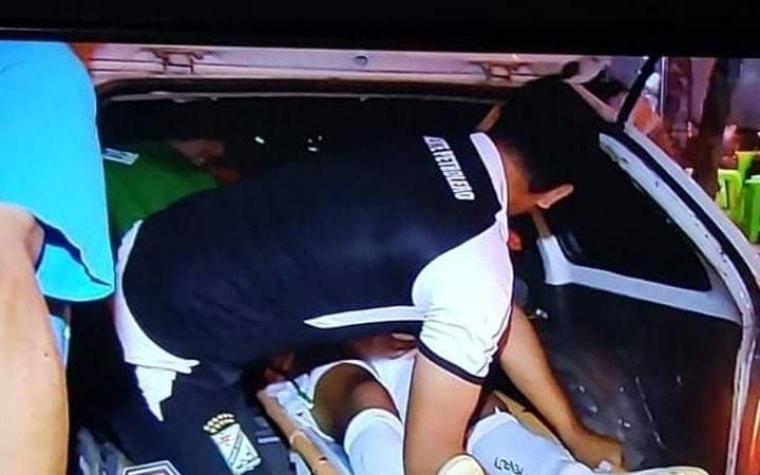 [VIDEO] Bolivia: Jugador se fracturó y fue trasladado de urgencia en maletero de taxi
