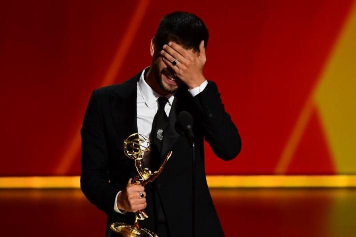 El discurso más real de un ganador del Emmy: "Estoy con resaca, mi agente me obligó a salir a beber"