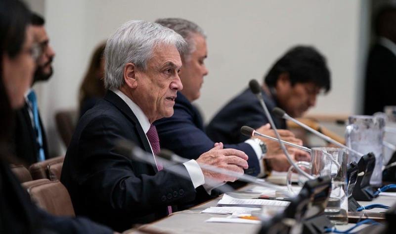 Piñera califica de "estúpida" la guerra comercial y pide poner atención en el cambio climático