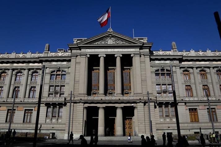 Jueces y fiscales denuncian al Estado de Chile por excluirlos del reajuste del sector público