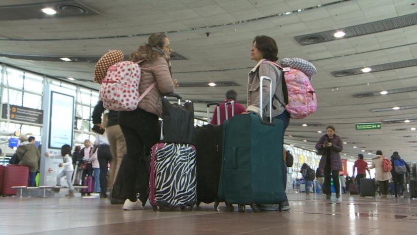 [VIDEO] Aeropuerto de Santiago se alista para temporada alta