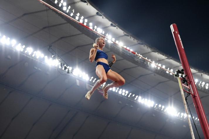 En apasionante final Sidorova gana el salto con garrocha y es campeona mundial