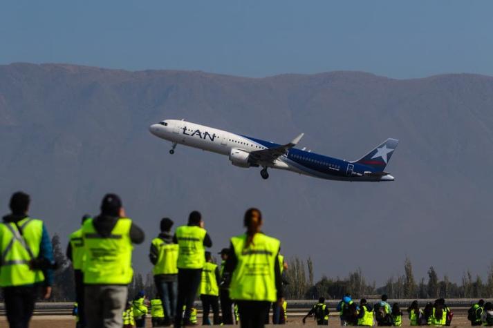 Latam cancela sus operaciones nacionales e internacionales desde y hacia Quito