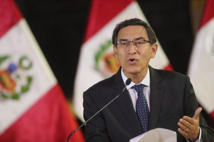 Disuelto Congreso de Perú vota suspender a Vizcarra y nombra a presidenta interina
