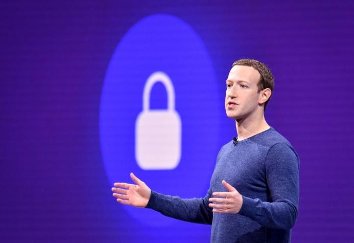 Zuckerberg dice estar listo para "ir al combate" y evitar cierre de Facebook