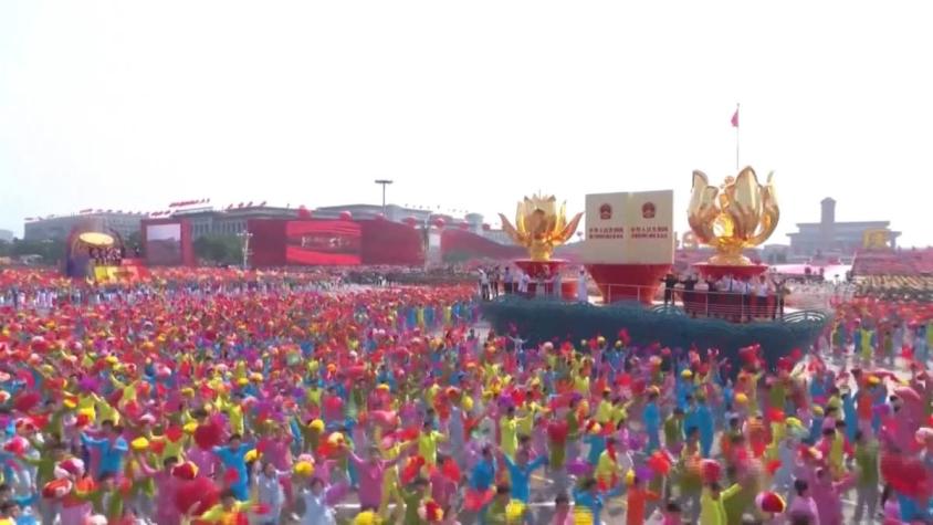 [VIDEO] China celebra 70 años con espectacular desfile militar en medio de protestas