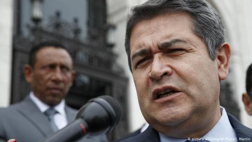 Acusan a presidente de Honduras de recibir sobornos del narco