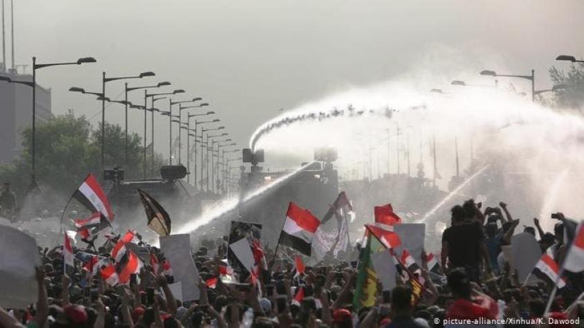 Decretan toque de queda en Bagdad tras protestas con 9 muertos
