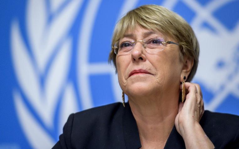 Criteria: Bachelet irrumpe en campaña presidencial pese a descartar candidatura