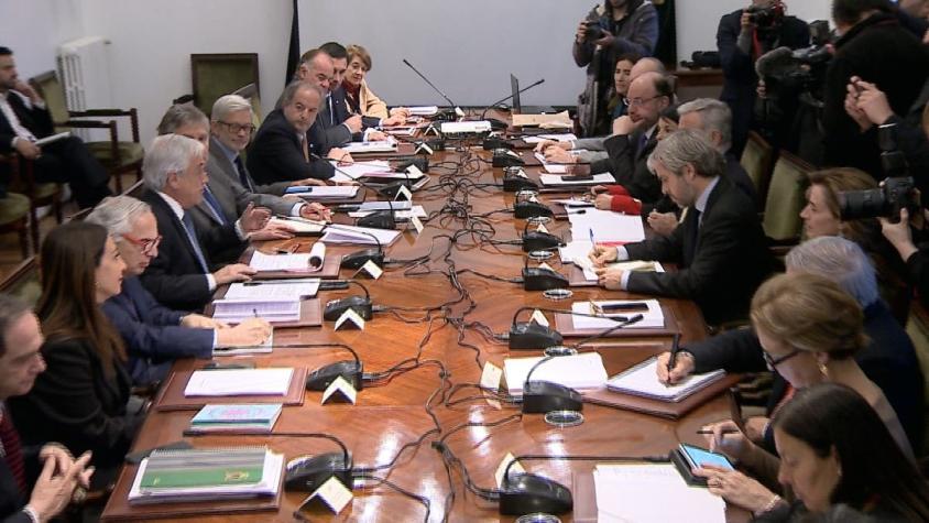 [VIDEO] Piñera pide a sus ministros apurar reformas económicas en consejo de gabinete