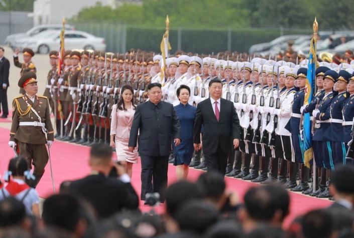 Xi y Kim celebran la amistad "inmortal" entre China y Corea del Norte