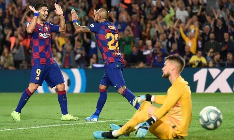"Mastica nueces con cáscara": La reacción de los hinchas del Barcelona al partido de Arturo Vidal