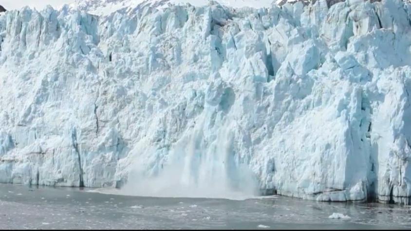[VIDEO] #OperaciónClimaT13: Colosal iceberg se desprende de la Antártica