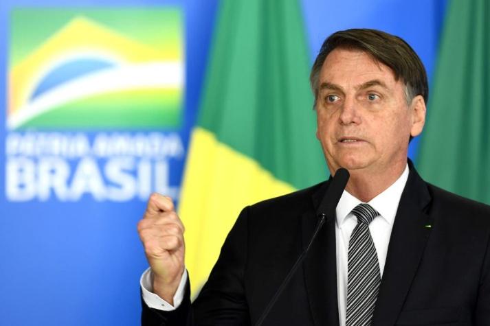 Bolsonaro dice que las manchas de petróleo en playas del nordeste son de otro país
