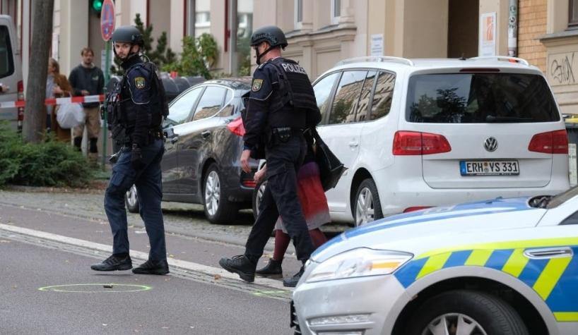 Dos muertos tras tiroteo en cercanías de sinagoga en Alemania