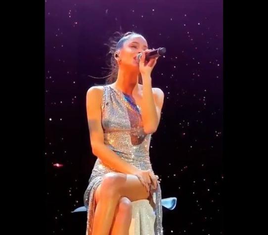 [VIDEO] Tini Stoessel fue grabada cantando mientras cucarachas caminaban por el escenario