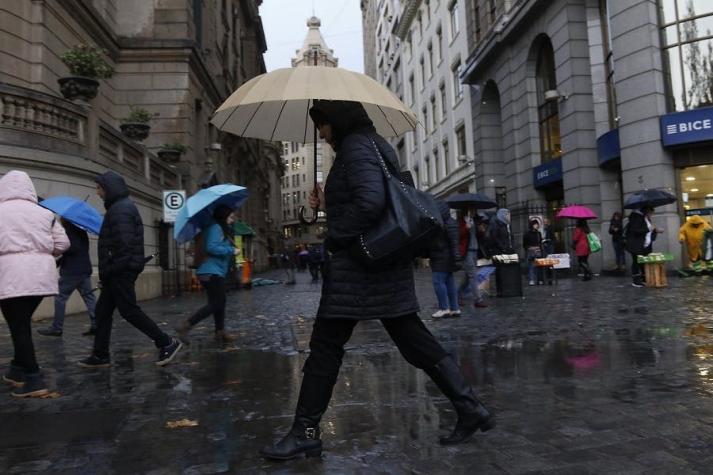 Tormentas eléctricas y precipitaciones: A qué hora comenzará a llover en Santiago