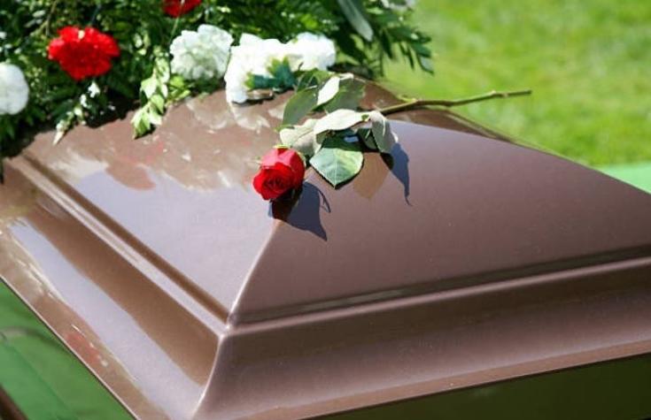 "Sáquenme de aquí": Hombre que había muerto hizo creer a su familia que estaba vivo en pleno funeral