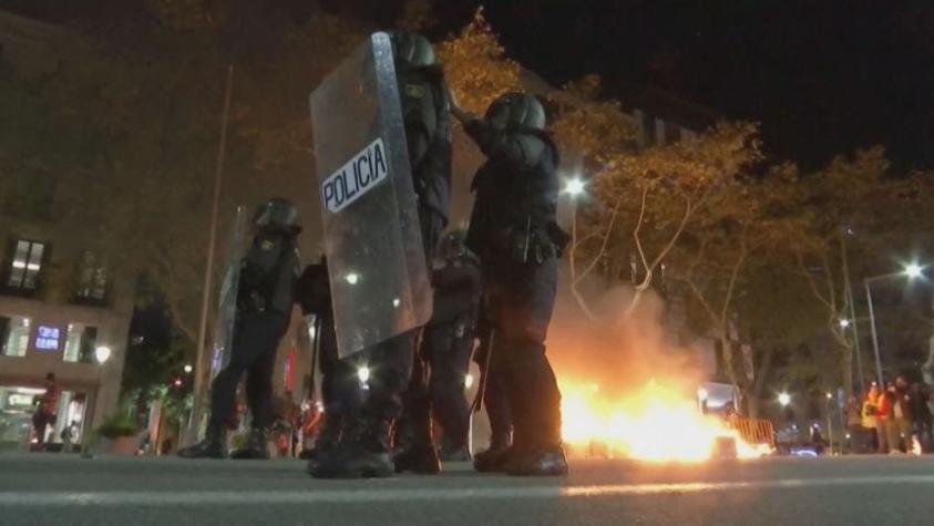 [VIDEO] Segundo día de graves incidentes en Barcelona: 25 detenidos y 74 heridos