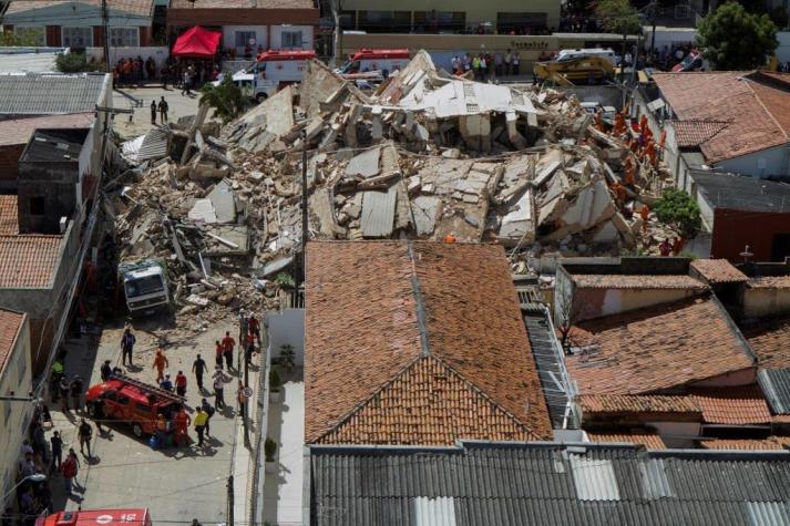Confirman cinco víctimas fatales en sorprendente derrumbe de edificio en Brasil