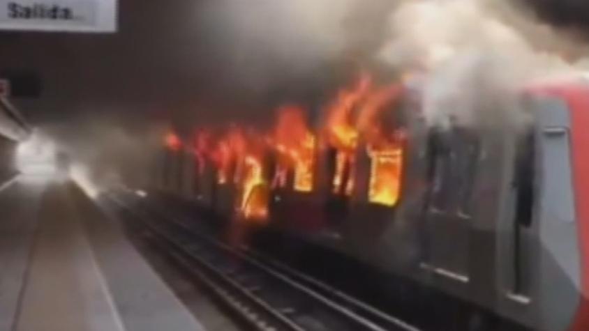 [VIDEO] Reportan incendio de vagón de estación Elisa Correa del Metro de Santiago