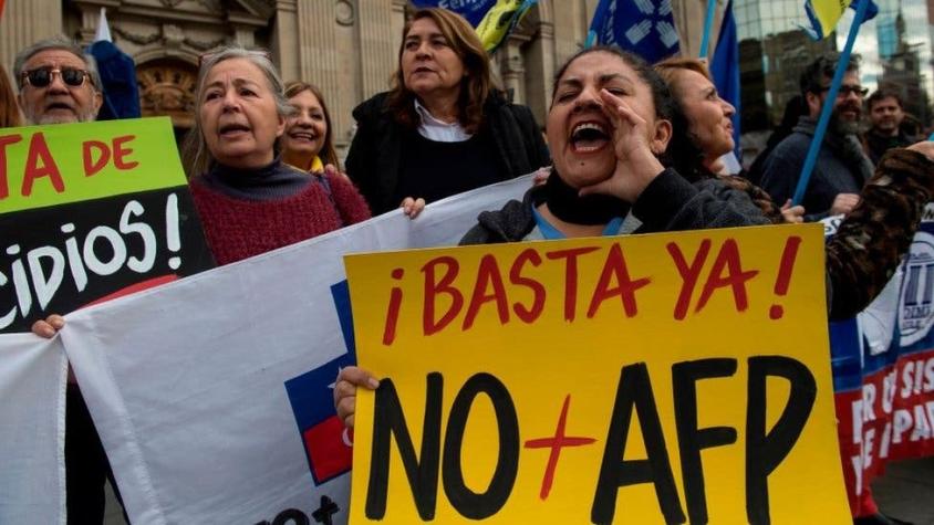 BBC: Las 6 grandes deudas sociales por las que muchos chilenos dicen sentirse "abusados"