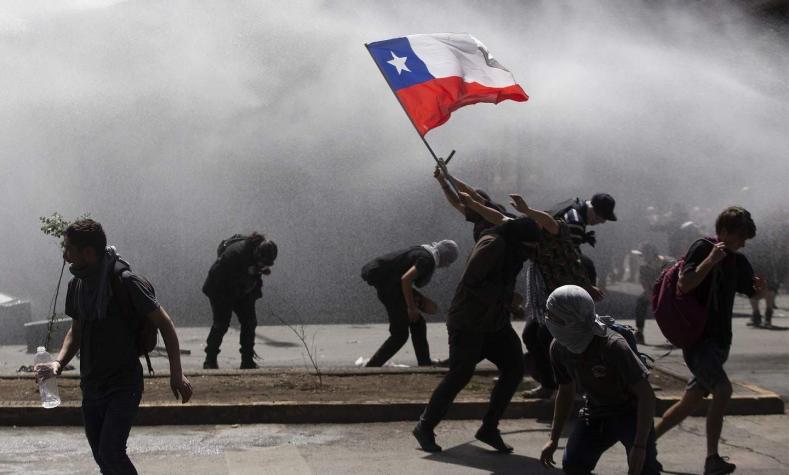 China se aprovecha de las protestas en Chile y Cataluña para criticar a Occidente