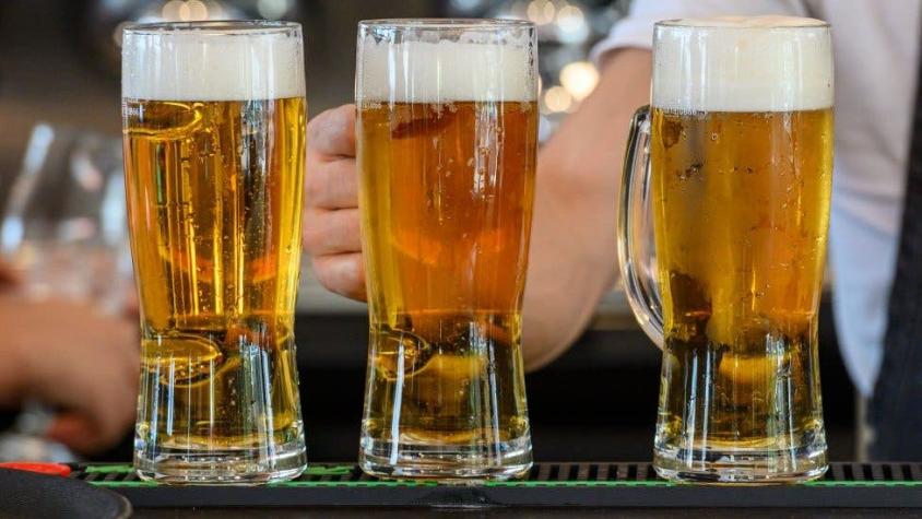 El misterioso caso del hombre que se emborrachaba con "cerveza" que producía su propio organismo