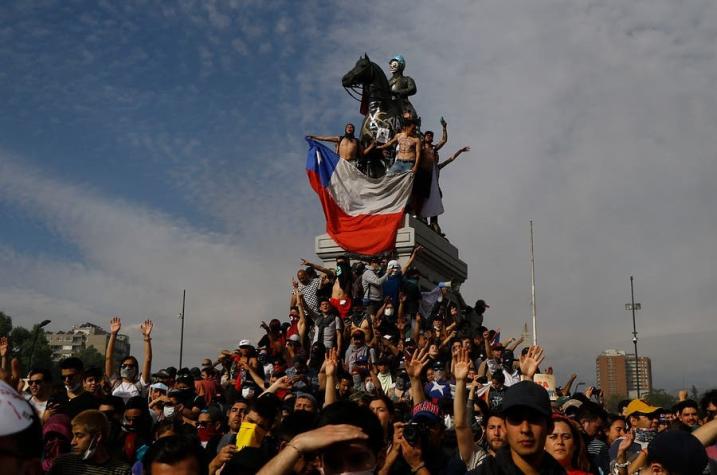 [INTERACTIVO] "El despertar de Chile": Los hitos de la primera semana del estallido social