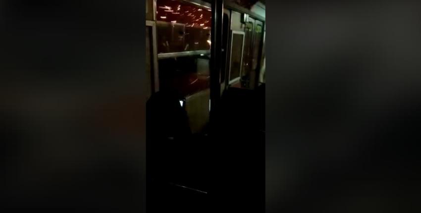 [VIDEO] Pasajeros de Metro viven minutos de terror por falla eléctrica en Línea 2