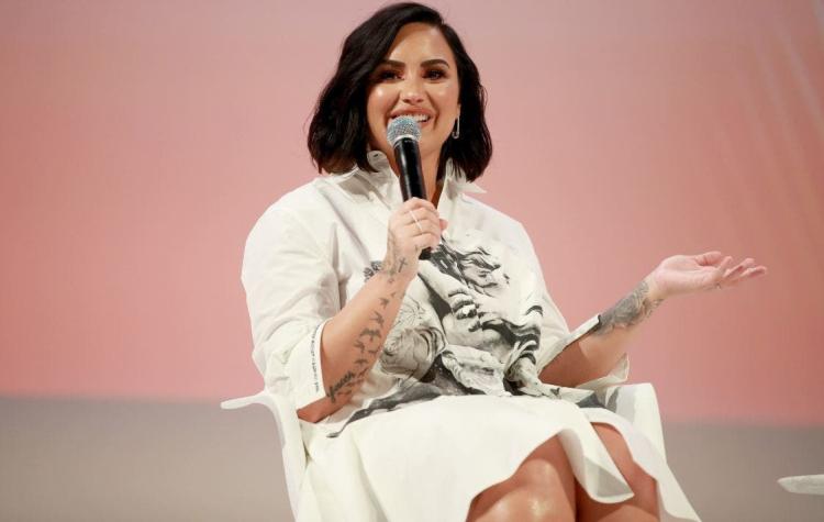 Demi Lovato: "No tengo que mentirme y decirme que tengo un cuerpo increíble"