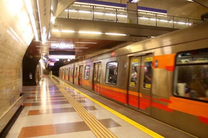 Metro electrifica tramo entre Las Torres y Plaza de Puente Alto y avanza en recuperación de Línea 4