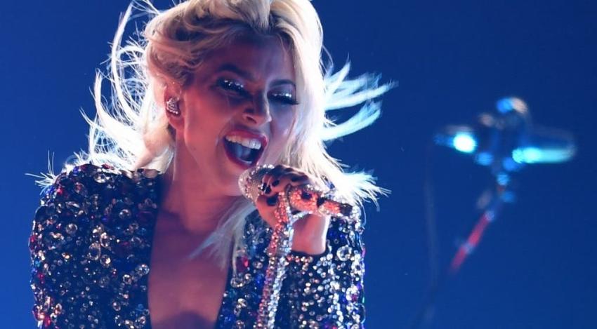 "Estoy devastada": Lady Gaga comparte preocupante foto y reveló estar "muy enferma"