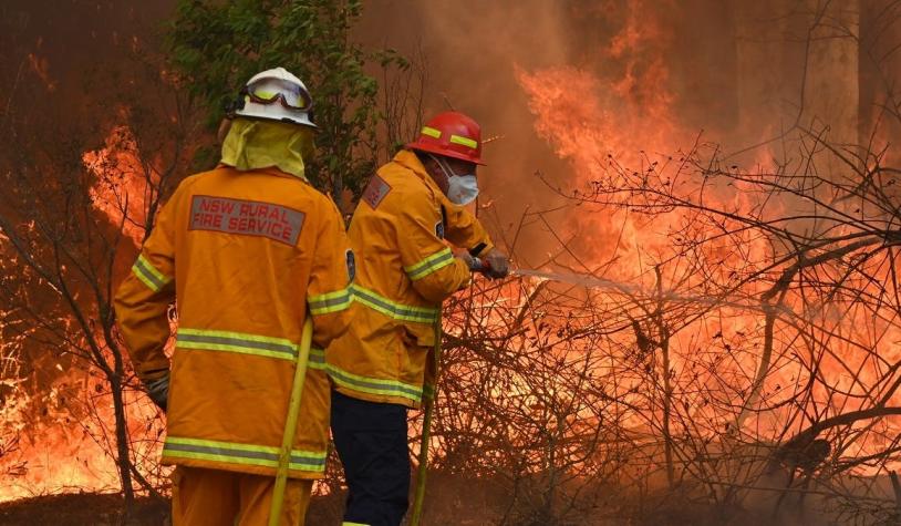 [FOTOS] Incendios en Australia dejan tres fallecidos y más de 150 hogares destruidos