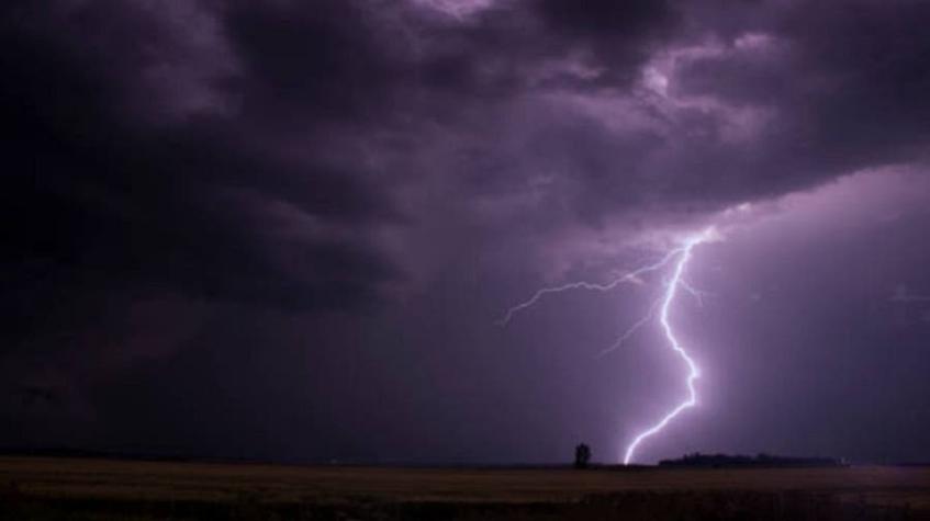 Anuncian probabilidad de tormentas eléctricas en tres regiones