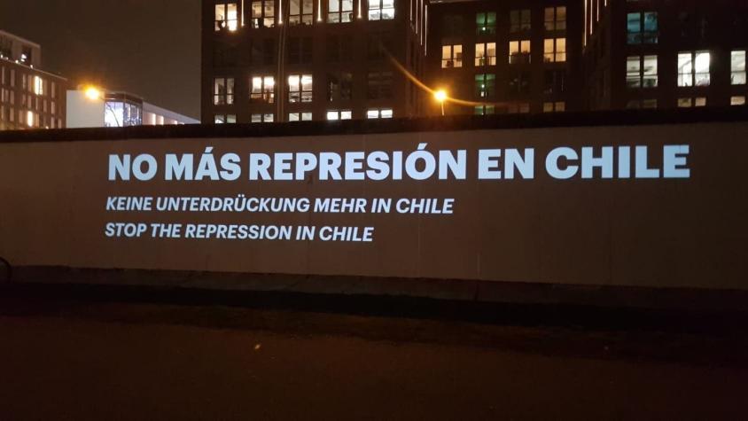Del Muro de Berlín a Nueva York: Distintas ciudades del mundo iluminan edificios en apoyo a Chile